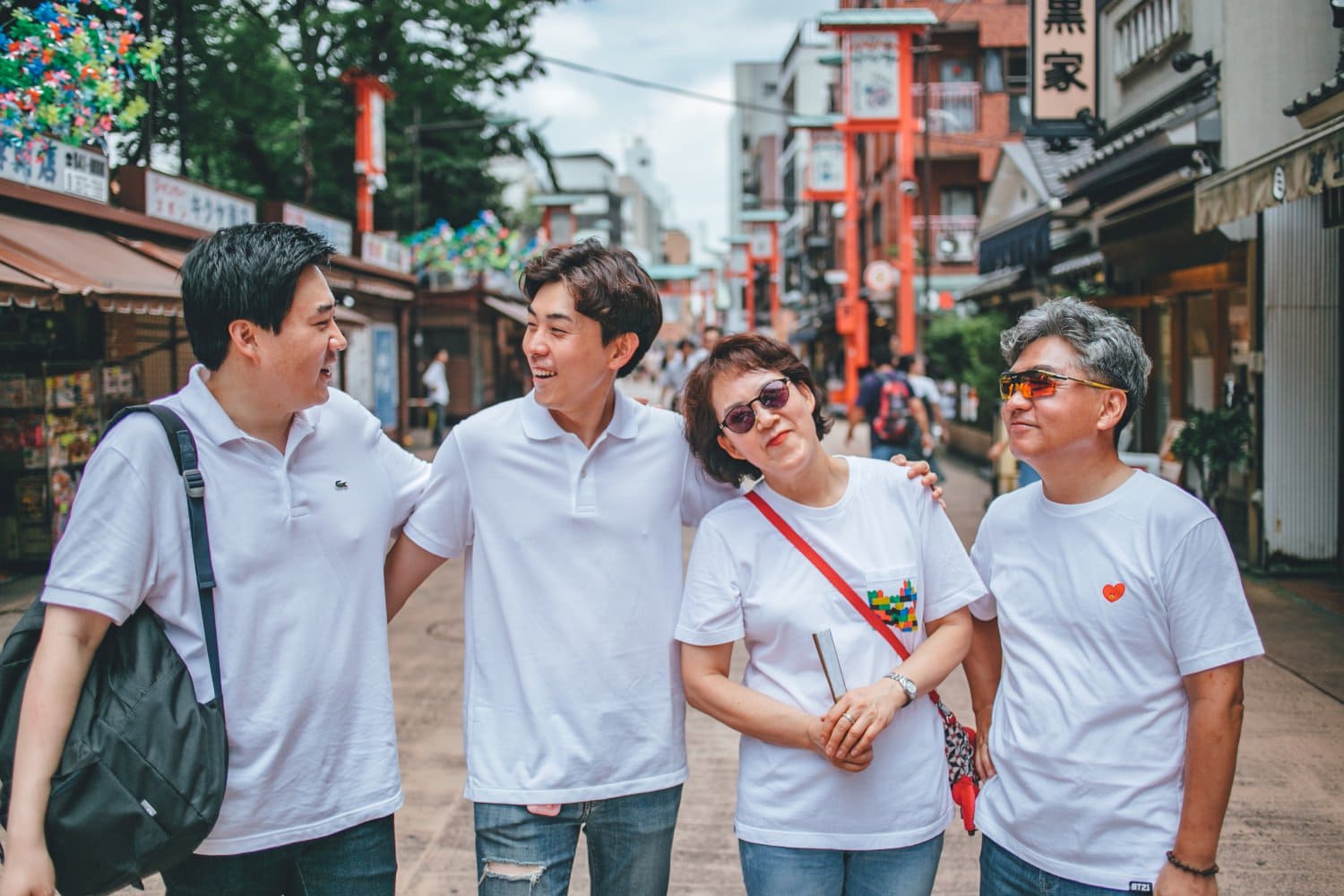 Family Reunion Photoshoot in Asakusa, Tokyo Photos at asakusa no.1 - uvegotmoment Tokyo photography