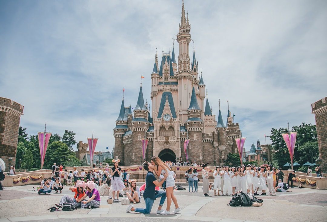 Proposal Photoshoot at Tokyo Disneyland Photos at disney no.1 - uvegotmoment Tokyo photography