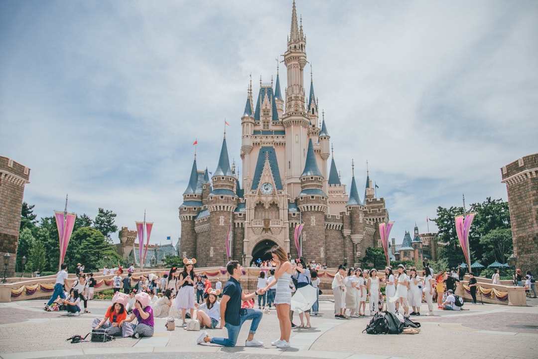 Proposal Photoshoot at Tokyo Disneyland Photos at disney no.2 - uvegotmoment Tokyo photography