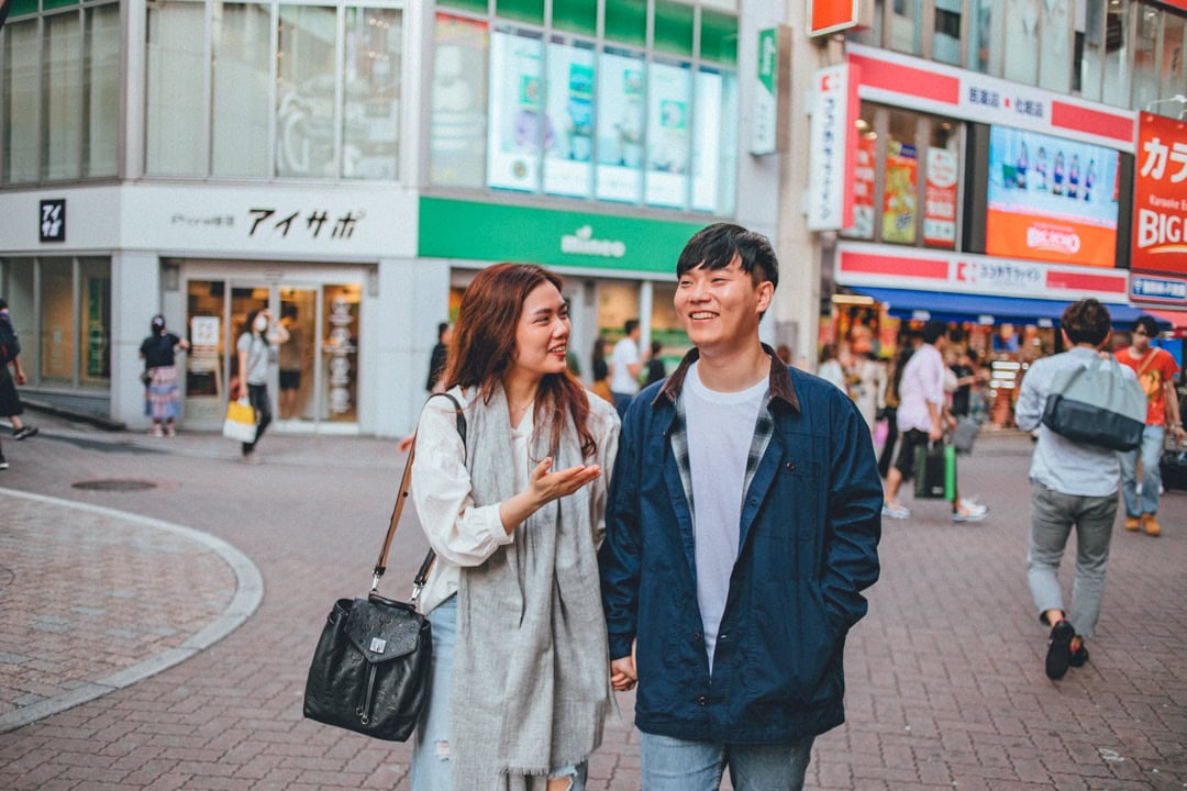 Tokyo Honeymoon Photoshoot from Shibuya to Yoyogi Park Photos at shibuya no.11 - uvegotmoment Tokyo photography