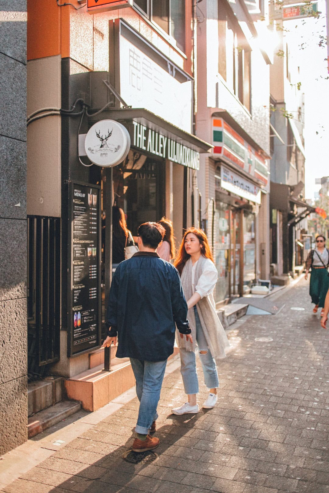Tokyo Honeymoon Photoshoot from Shibuya to Yoyogi Park Photos at shibuya no.15 - uvegotmoment Tokyo photography