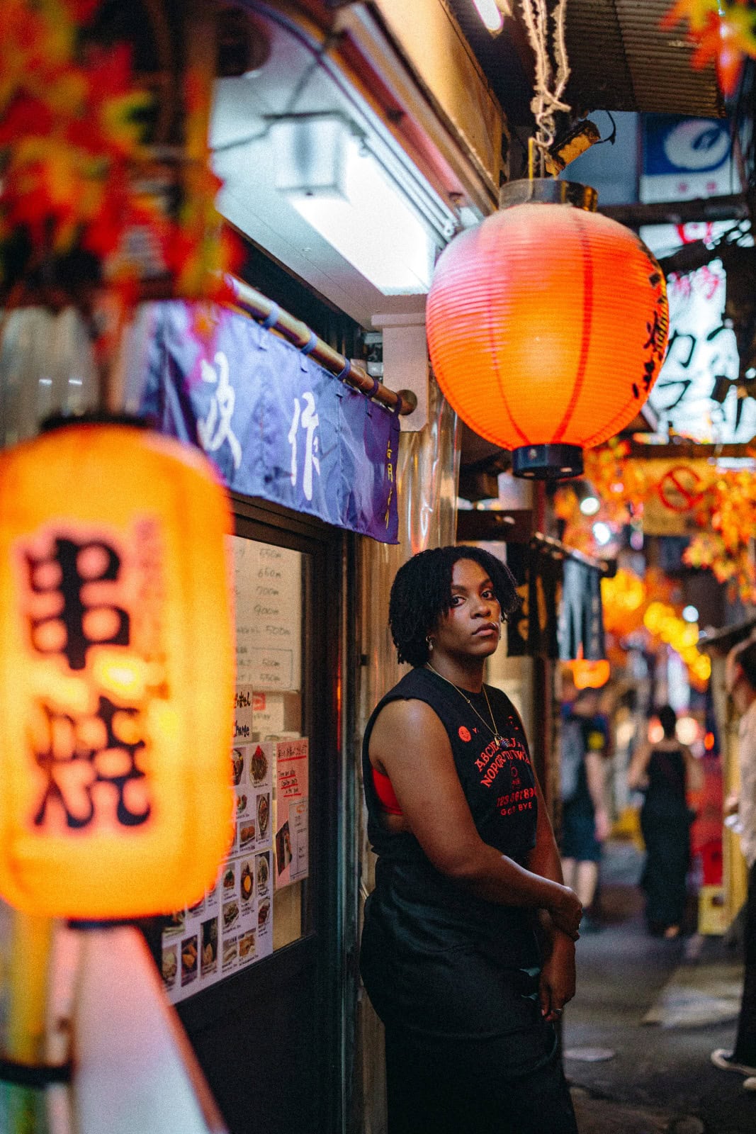 Best Friends Photoshoot in Shibuya and Shinjuku Photos at shinjuku no.10 - uvegotmoment Tokyo photography