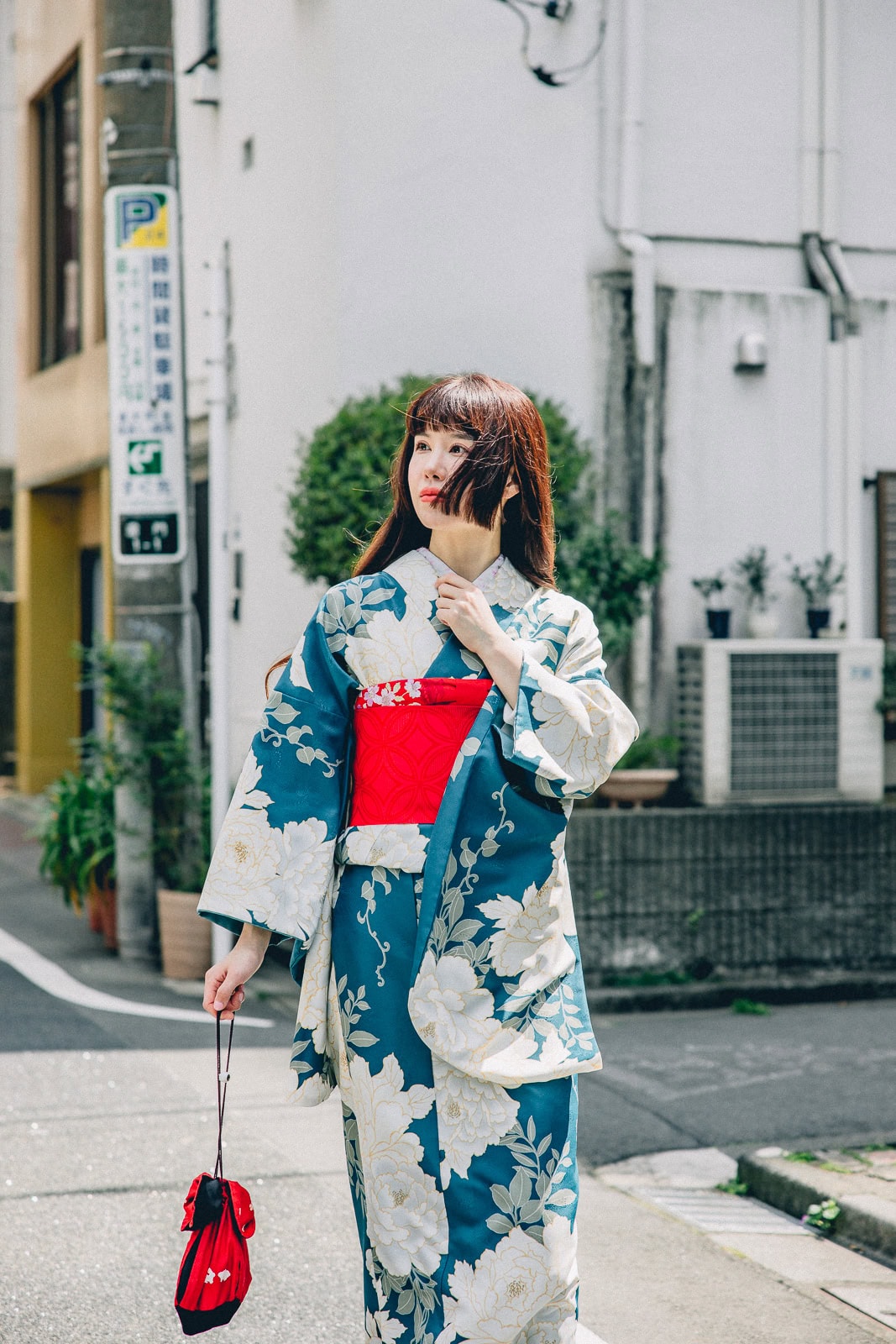Asakusa Kimono Photoshoot – Timeless Solo Portrait in Tokyo Photos at asakusa no.10 - uvegotmoment Tokyo photography