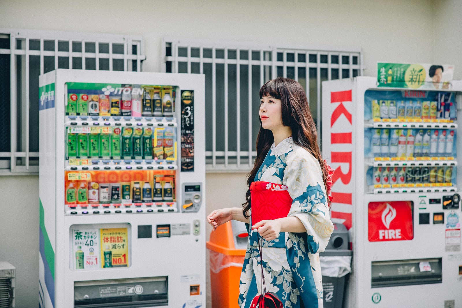 Asakusa Kimono Photoshoot – Timeless Solo Portrait in Tokyo Photos at asakusa no.14 - uvegotmoment Tokyo photography
