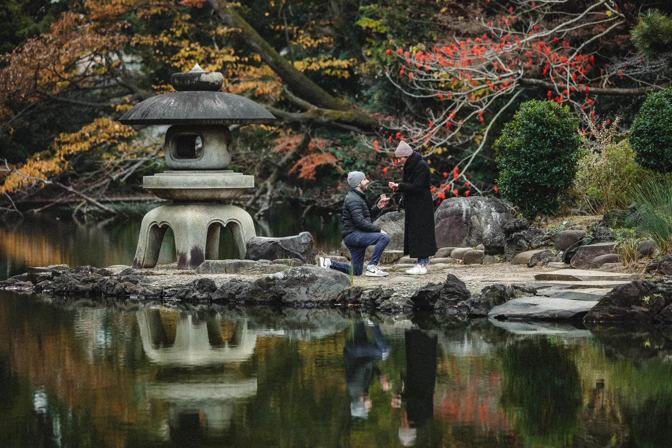 Autumn Proposal Photoshoot at Shinjuku Gyoen Photos at shinjuku no.3 - uvegotmoment Tokyo photography