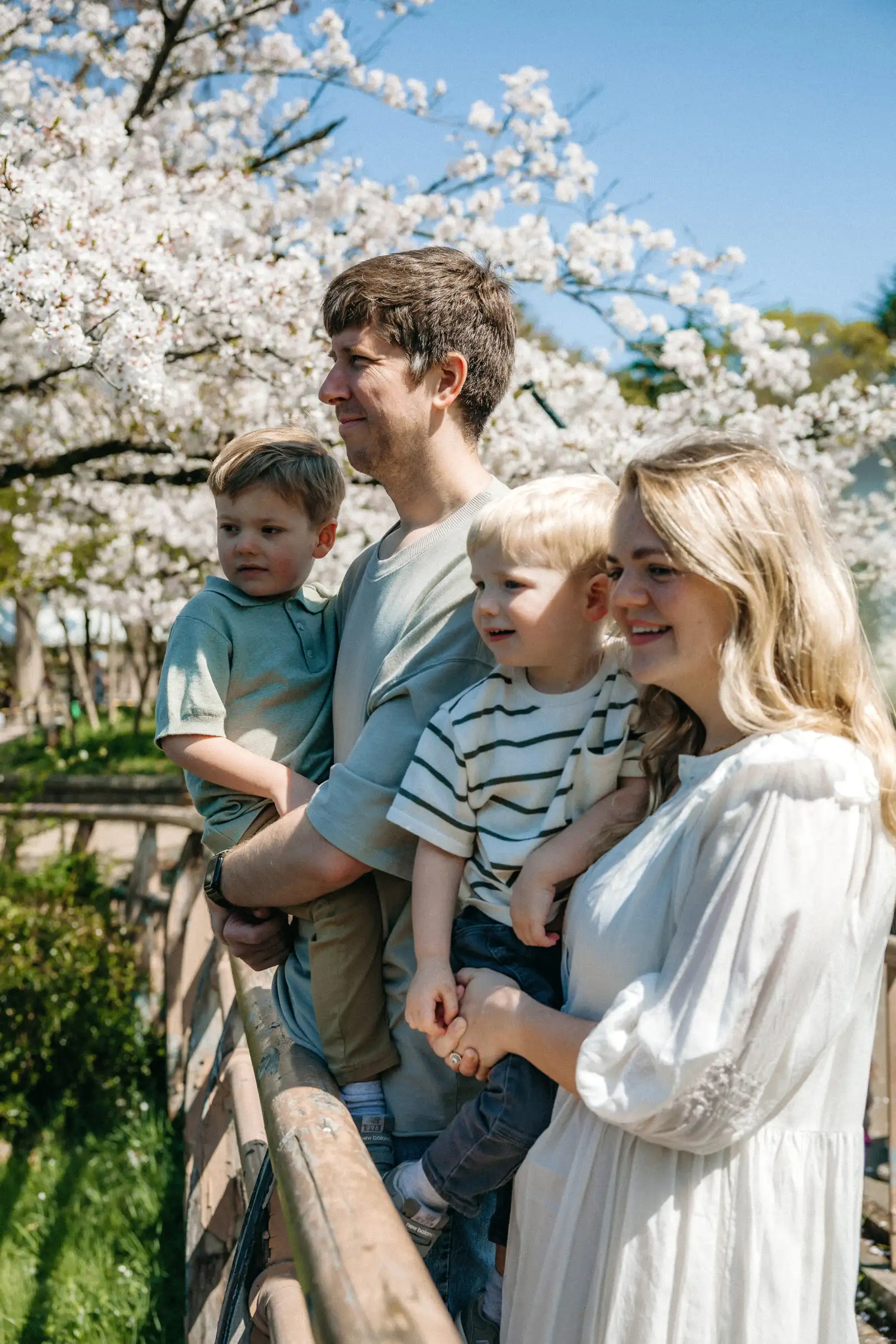 Cherry Blossom Family Photoshoot in Inokashira Park, Tokyo Photos at park no.18 - uvegotmoment Tokyo photography