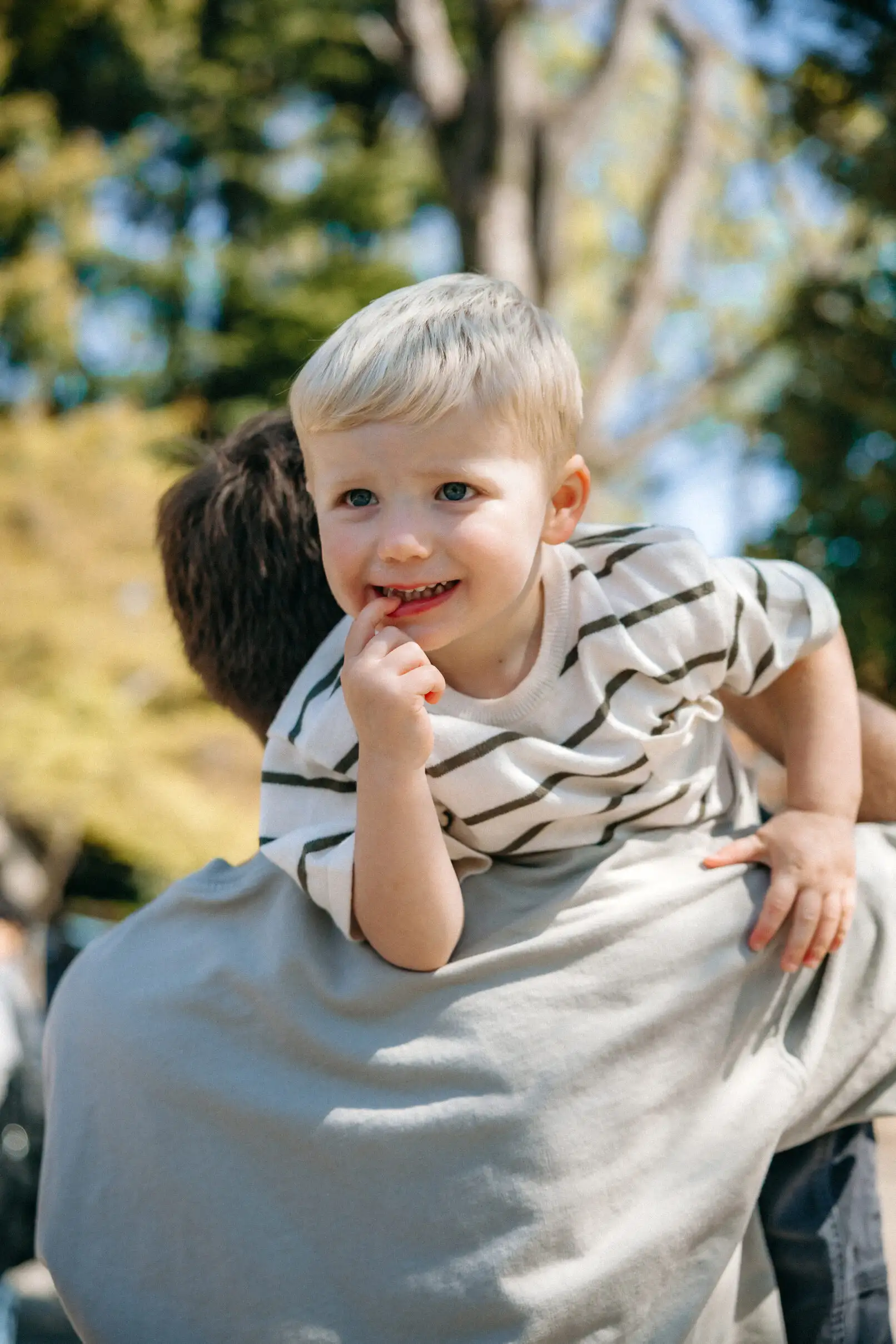 Cherry Blossom Family Photoshoot in Inokashira Park, Tokyo Photos at park no.22 - uvegotmoment Tokyo photography