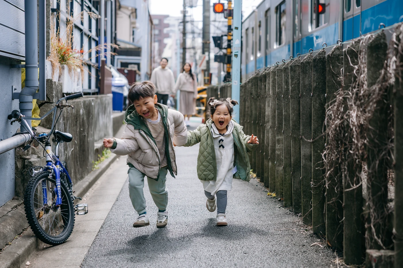 Relaxed Family Photoshoot in a Calm Tokyo Neighborhood Photos at residential no.12 - uvegotmoment Tokyo photography